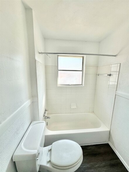 Building Photo - 207 S Nachita Dr