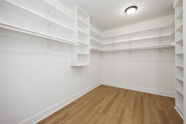 Building Photo - 1413 Stanford St