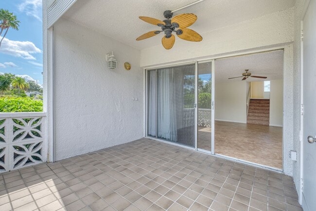 Building Photo - 14800 Walsingham Rd