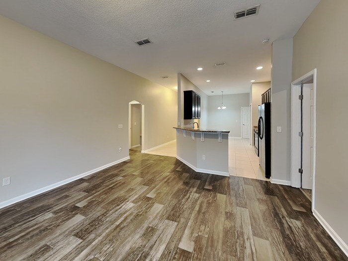 Building Photo - 83245 Purple Martin Dr