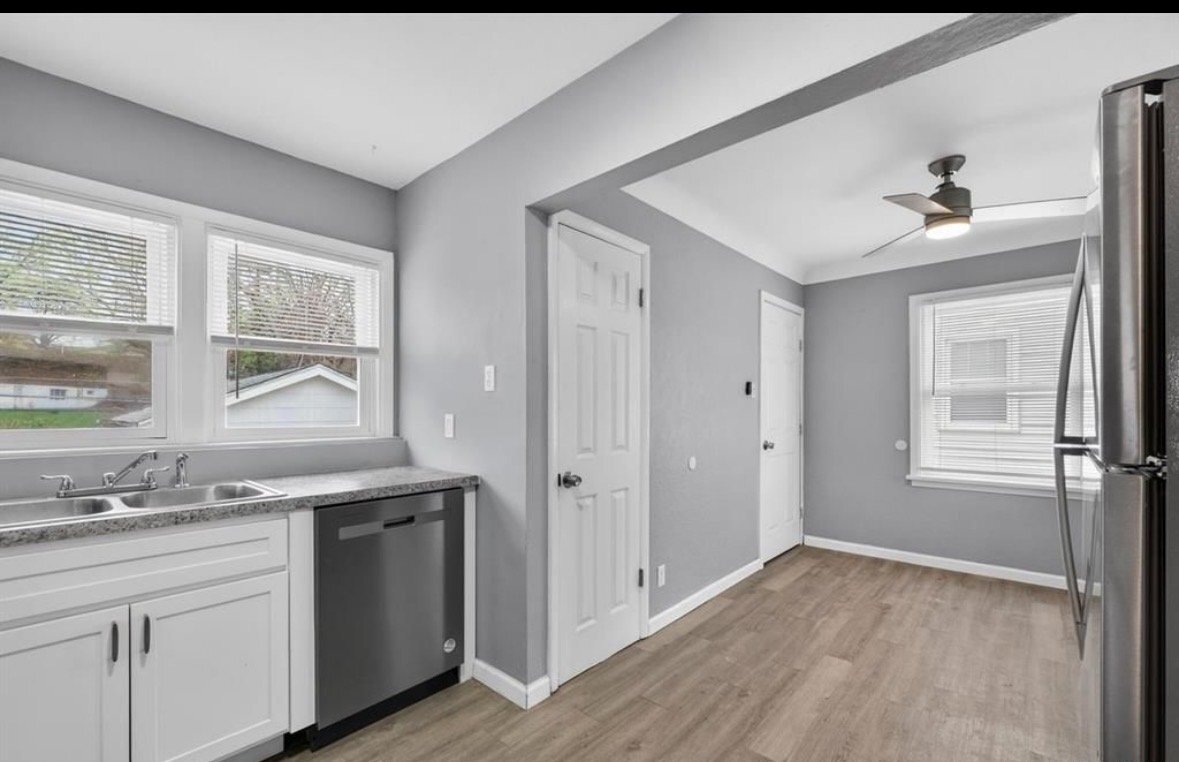 Building Photo - 8576 Kathlyn Dr