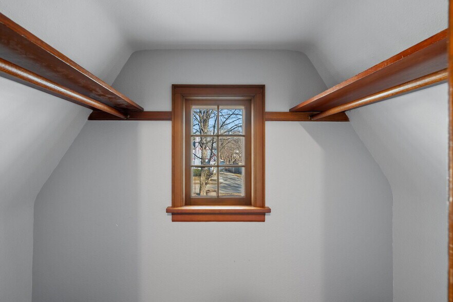 Building Photo - 1109 3rd St NW