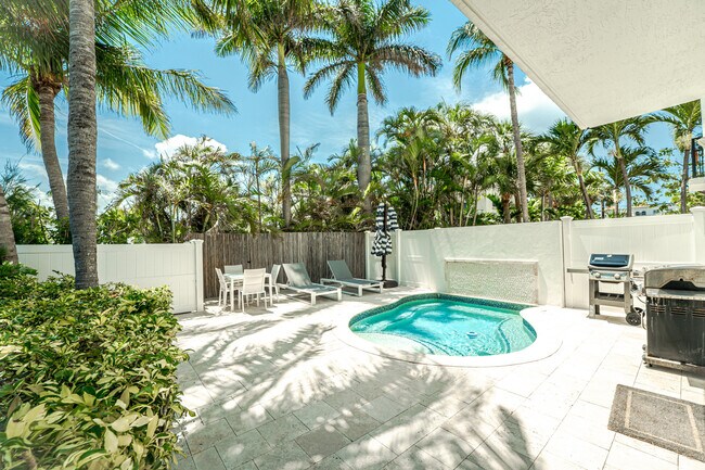 Building Photo - 247 S Ocean Blvd