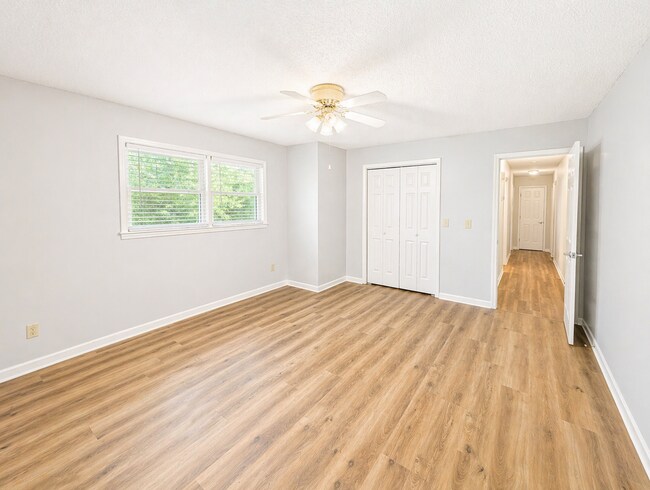 Building Photo - Marion Long Term Rental!