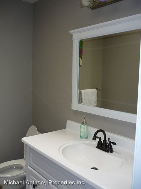 Building Photo - 3661 Avocado Village Ct