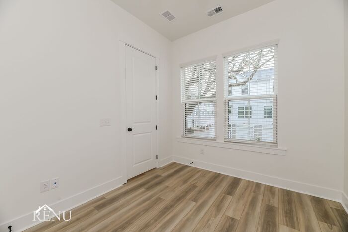 Building Photo - 4275 O'Hear Ave