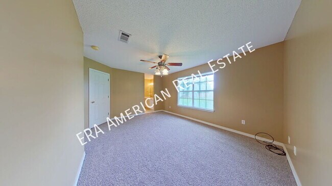 Building Photo - 222 Westview Dr
