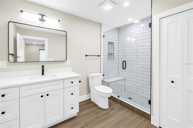 Building Photo - 4891 Venetian Blvd NE