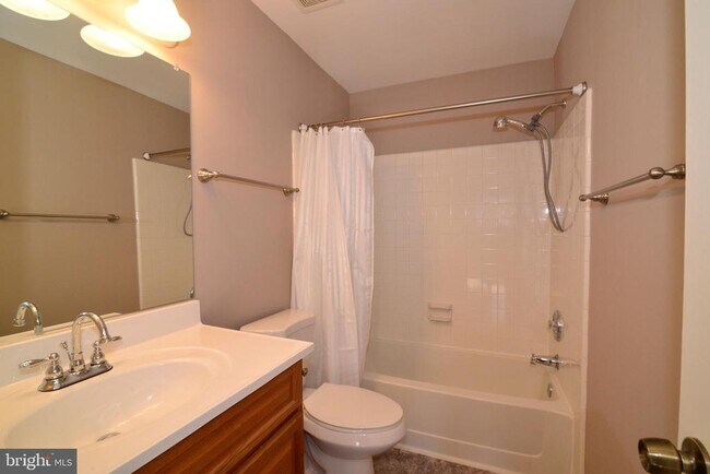 Building Photo - 1113 Huntmaster Terrace NE