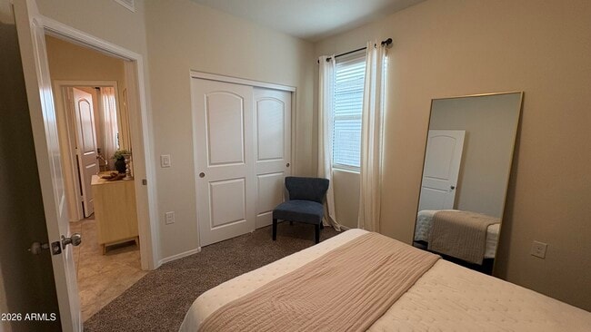 Building Photo - 30998 W Earll Dr