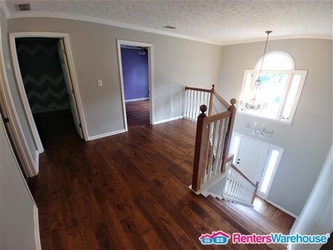 Building Photo - 852 Rockfount Way