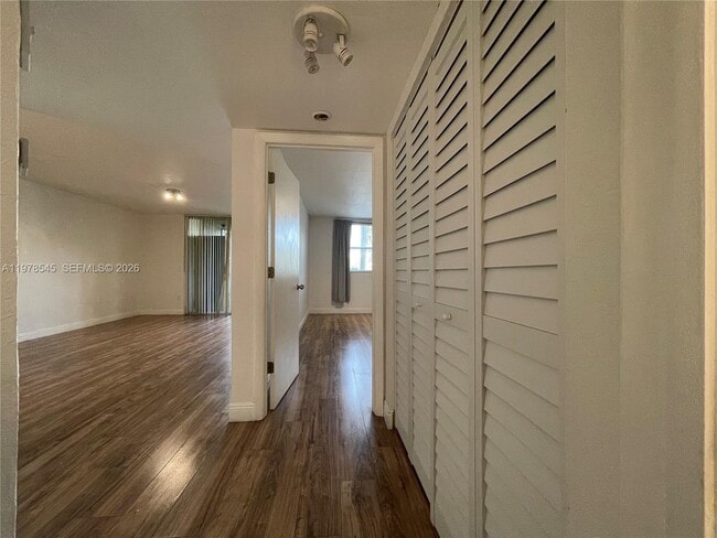 Building Photo - 8323 Lake Dr