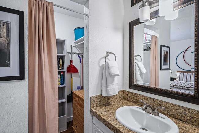 Building Photo - 3018 S 1st St