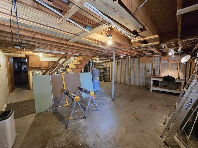 Building Photo - 38 Johnson Ln