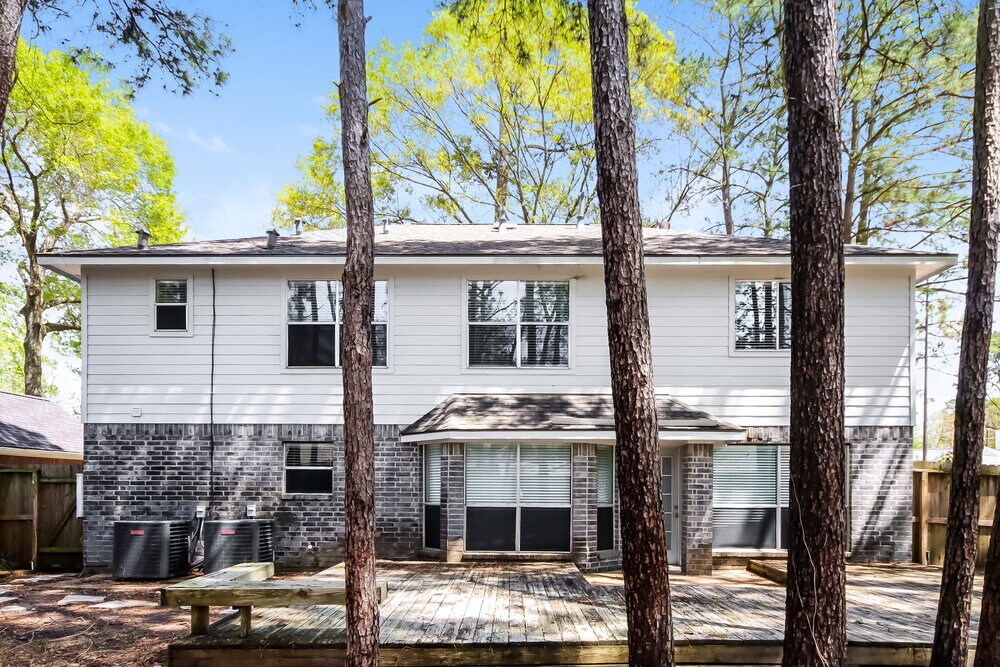 Building Photo - 18607 Timbers Dr