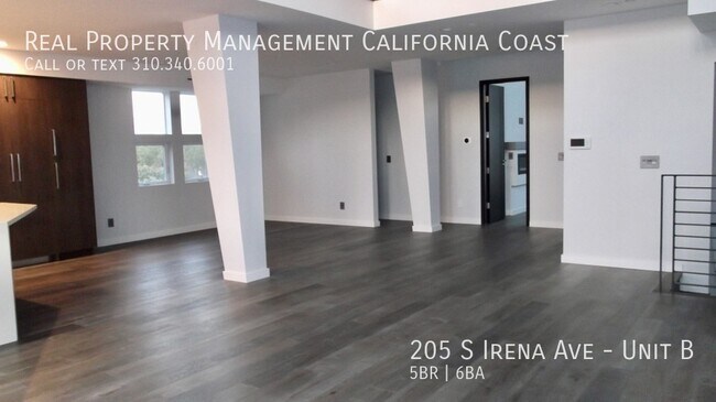 Building Photo - 205 S Irena Ave