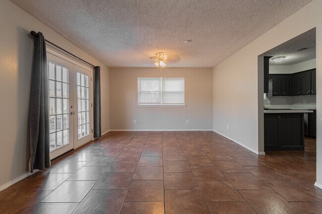 Building Photo - 3 Bed 2 Bath in Norman