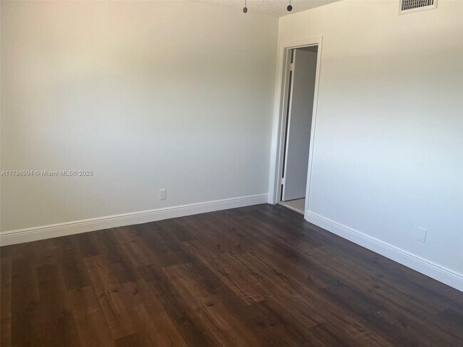 Building Photo - 5624 Blueberry Ct