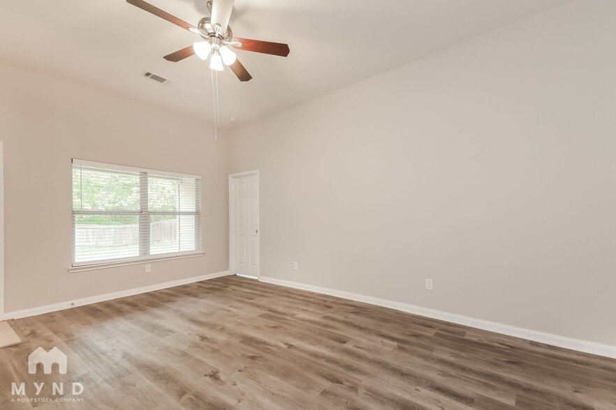 Building Photo - 1014 Cottonwood Trail