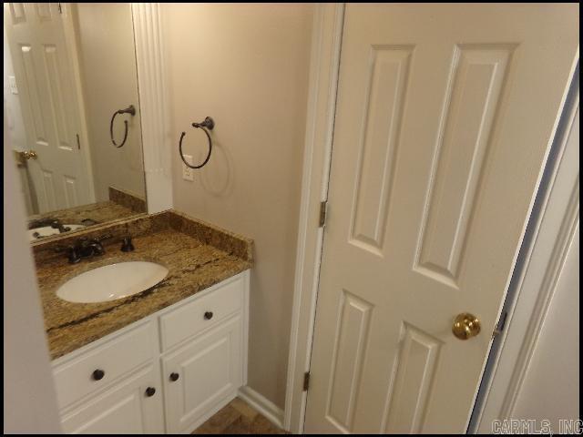 Building Photo - 12 Caddo Ct