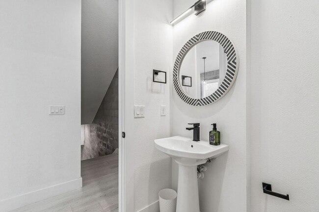 Building Photo - Modern Townhome For Lease in downtown St Pete and Warehouse Arts District