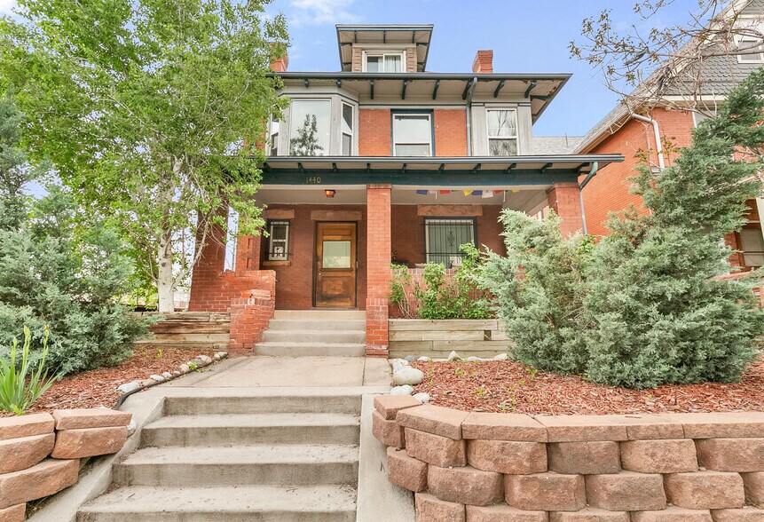 Primary Photo - 1440 N Corona St