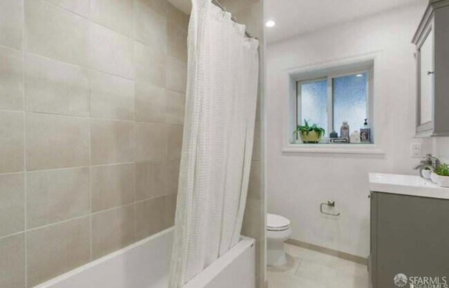 Building Photo - 2518 14th Ave