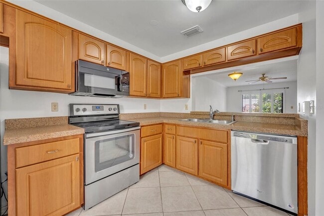 Building Photo - Great Winter Park Townhome