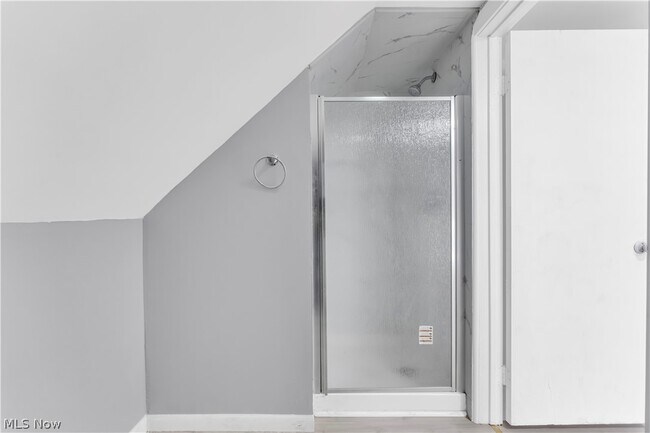 Building Photo - 10613 Sandusky Ave