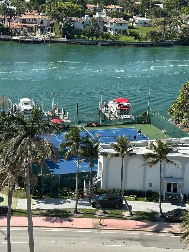 Building Photo - 5401 Collins Ave