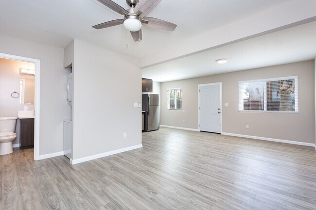 Building Photo - COMING SOON OCTOBER 10th!!! Renovated 2x2 ...