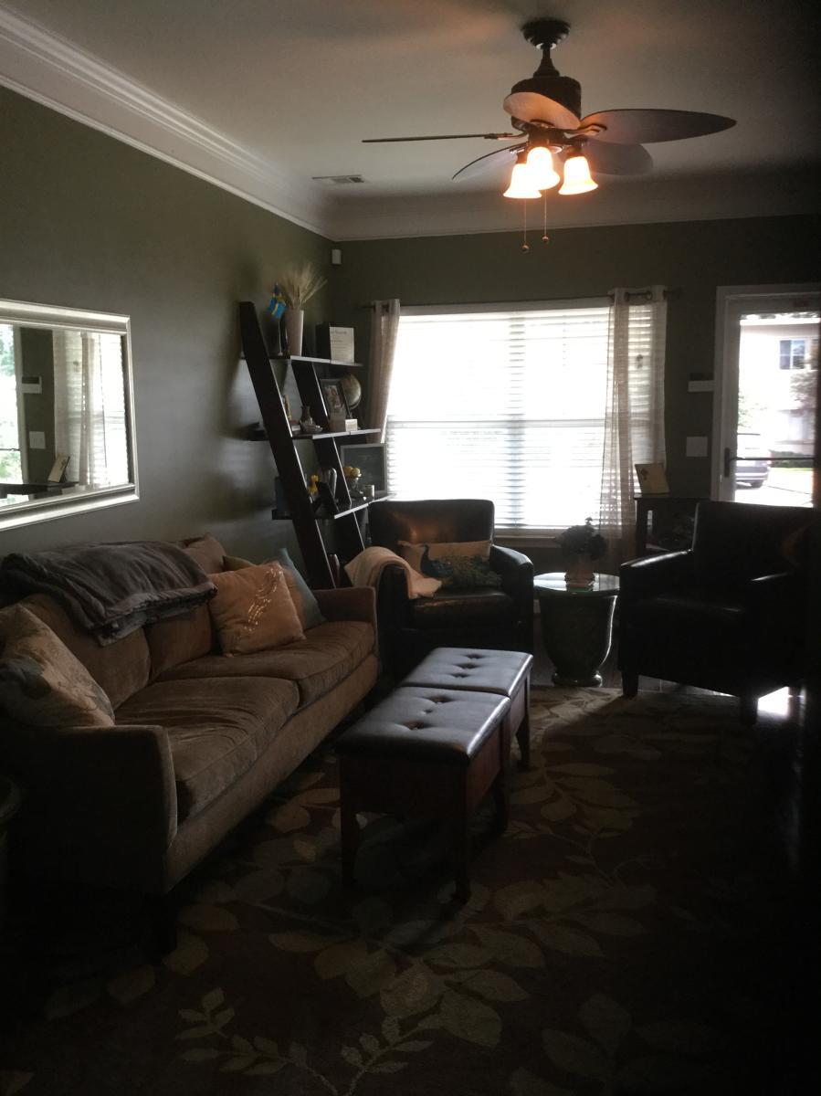 Living Room - 2015B Beech Avenue