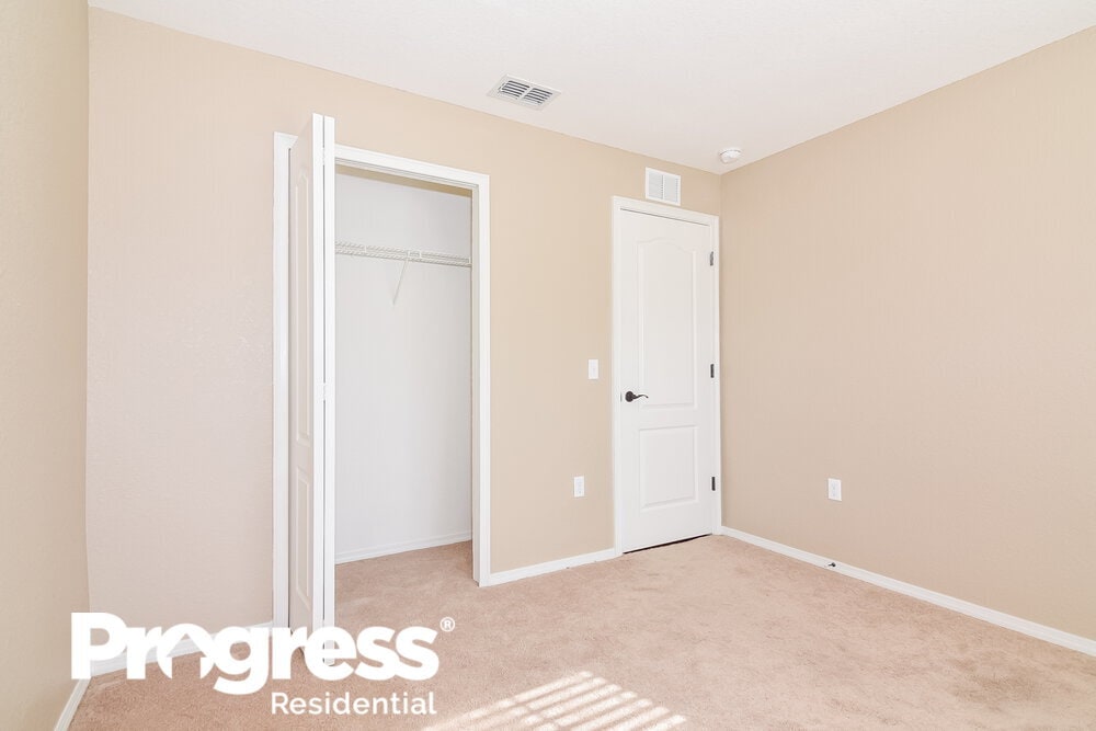 Building Photo - 1816 Forest Hill Dr