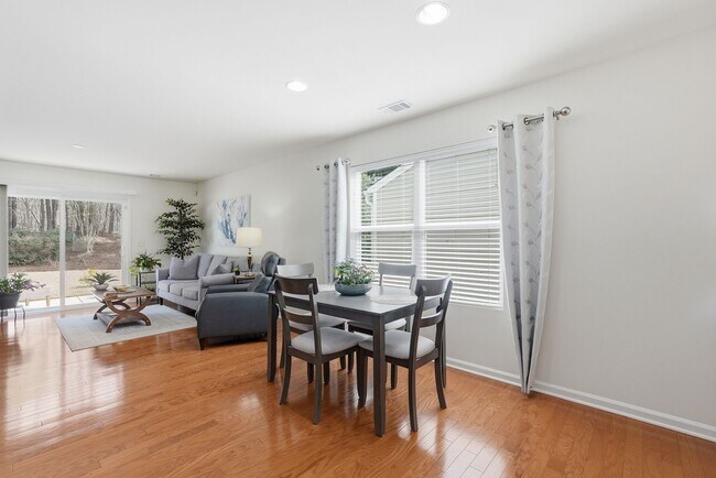 Building Photo - "Charming 2 Bed, 2 Bath Rental Home in Sun City, SC - Don't Miss Out!"