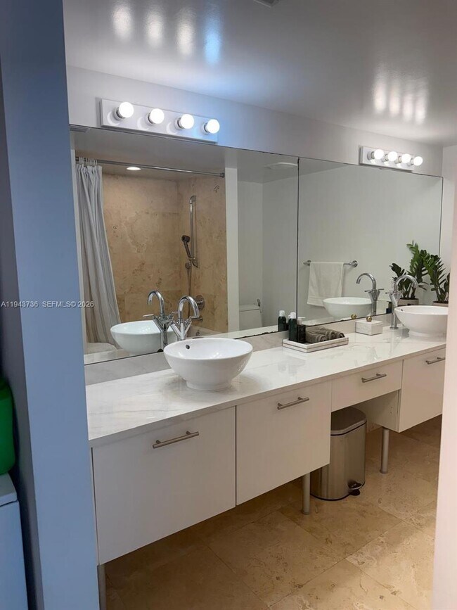 Building Photo - 41 SE 5th St