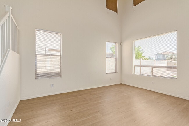 Building Photo - 11413 W Yavapai St
