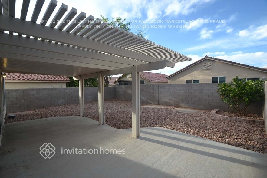 Building Photo - 8607 Shady Pines Dr