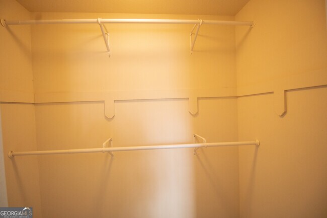 Building Photo - 8002 Ponderosa Pine Ave