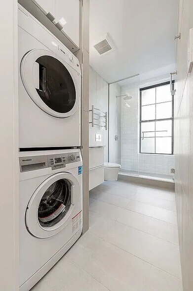 Building Photo - 7 Rivington St