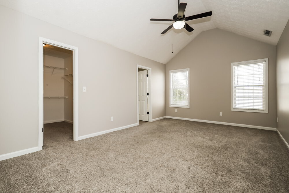 Building Photo - 221 Eagles Crest Ct