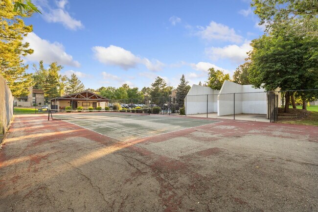 Building Photo - 7770 W 87th Dr