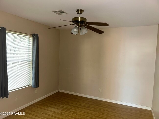 Building Photo - 1205 Alfred St