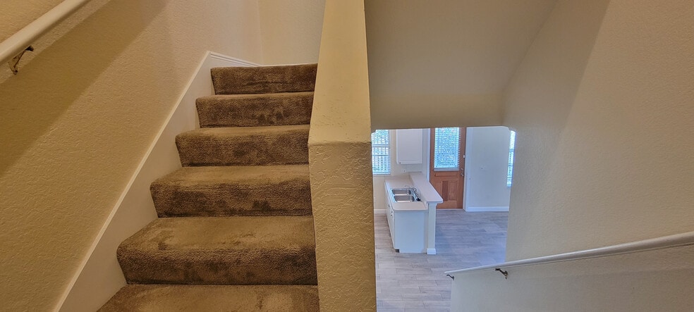 Building Photo - 1112 Islamorada Ln