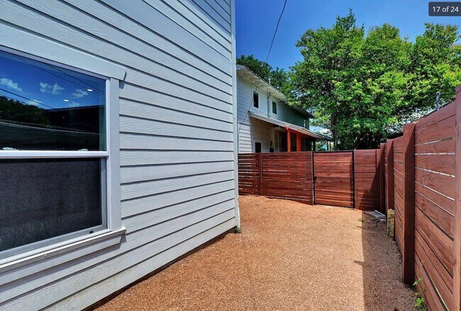 Building Photo - 4718 Depew Ave