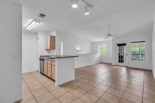 Building Photo - 7405 Vista Way