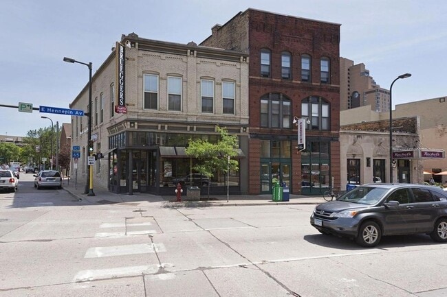 Building Photo - 215 7th St NE