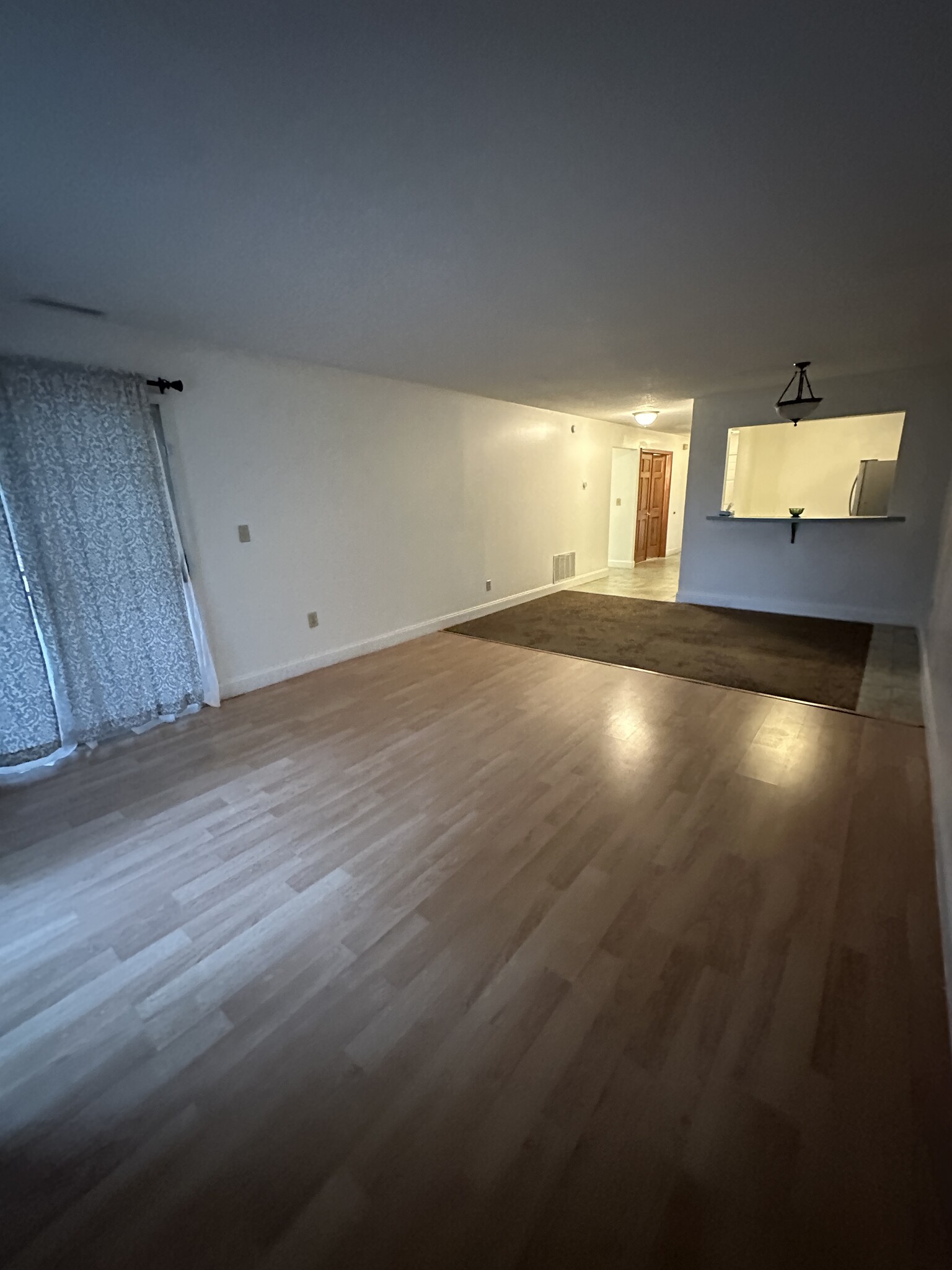 Building Photo - 101 Country Club Ct