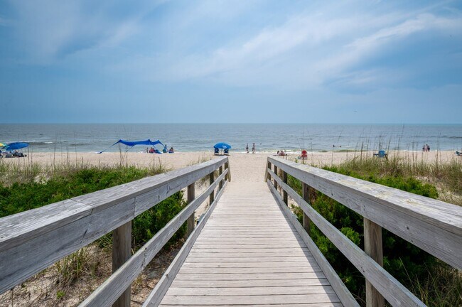 Building Photo - PLAN AND SECURE YOUR WINTER GETAWAY NOW