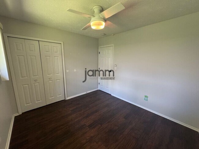 Building Photo - 5250 Mills Creek Ln