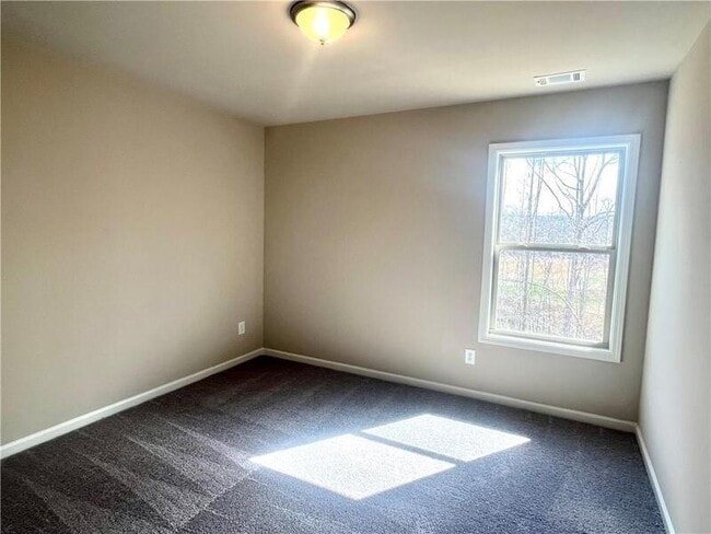 Building Photo - 110 Auburn Xing Wy